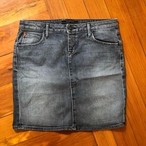 Hudson Jean skirt size 28, stretchy